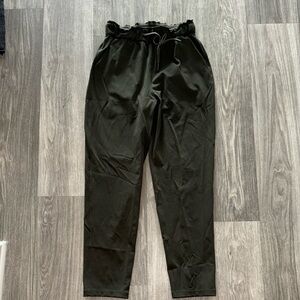 Women’s Lululemon Olive Green Pants